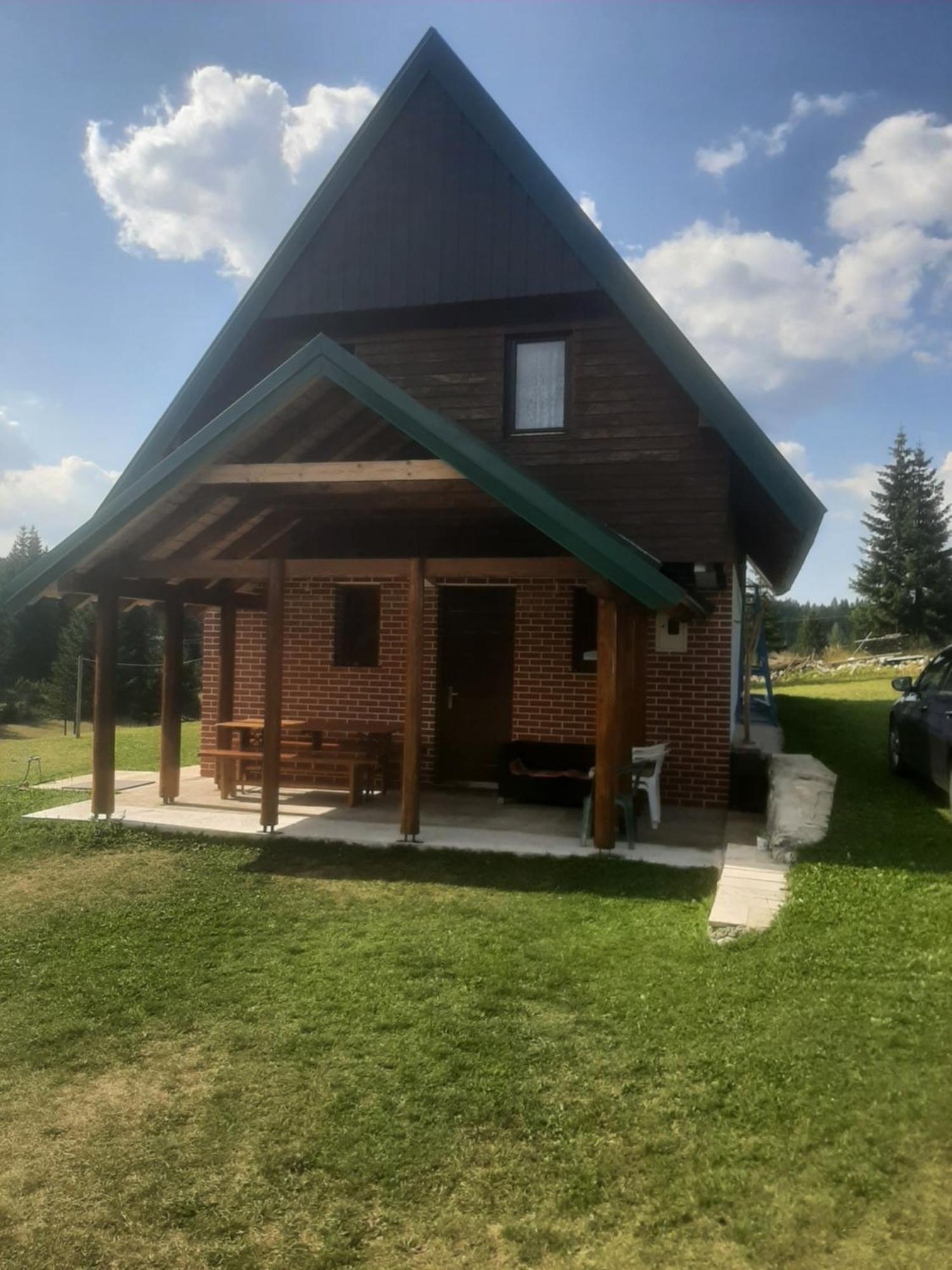 House In Forest Žabljak Esterno foto